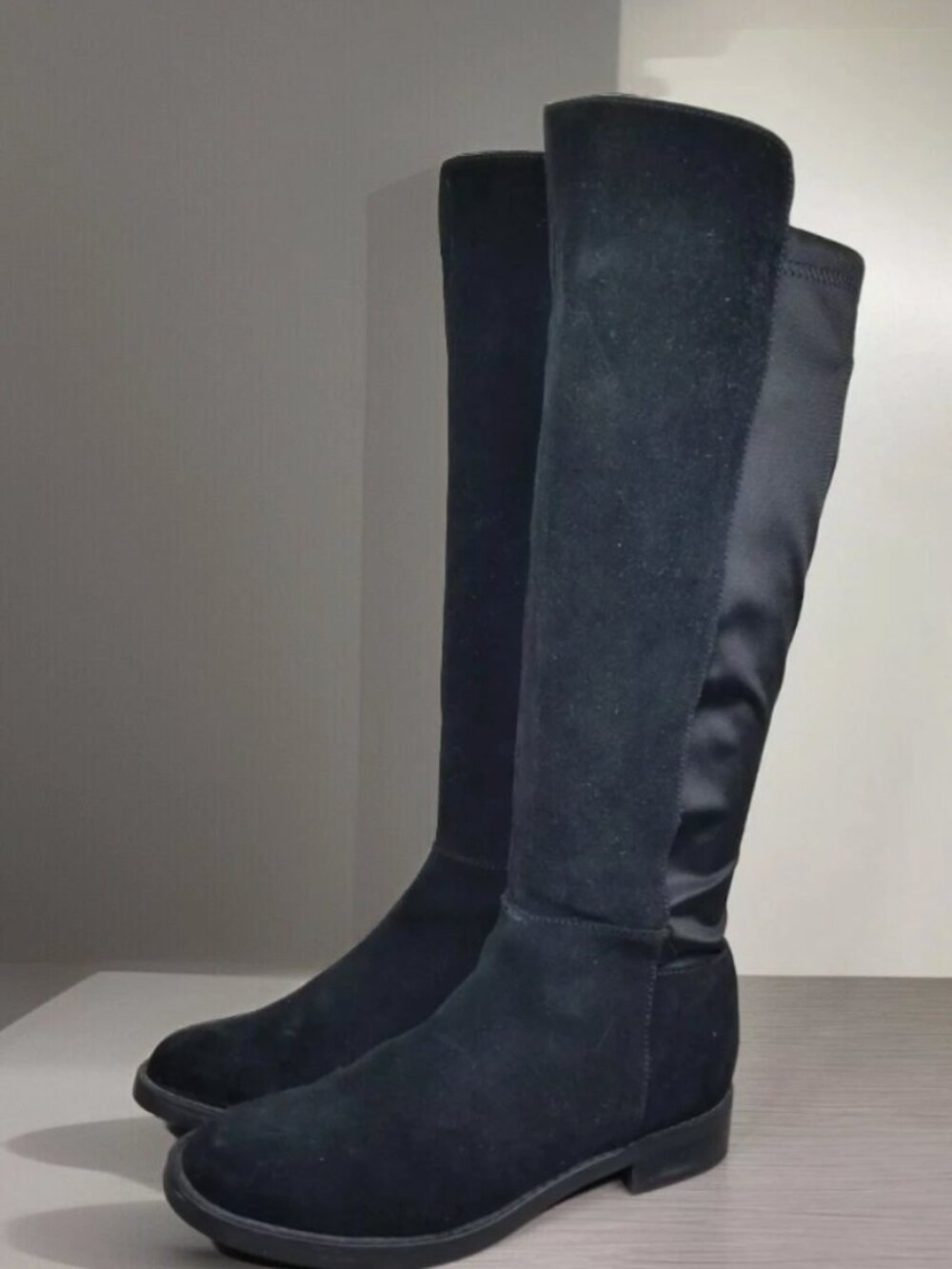 Blondo Canadian Ellie Black Suede/nylon back waterproof boot. NWT
